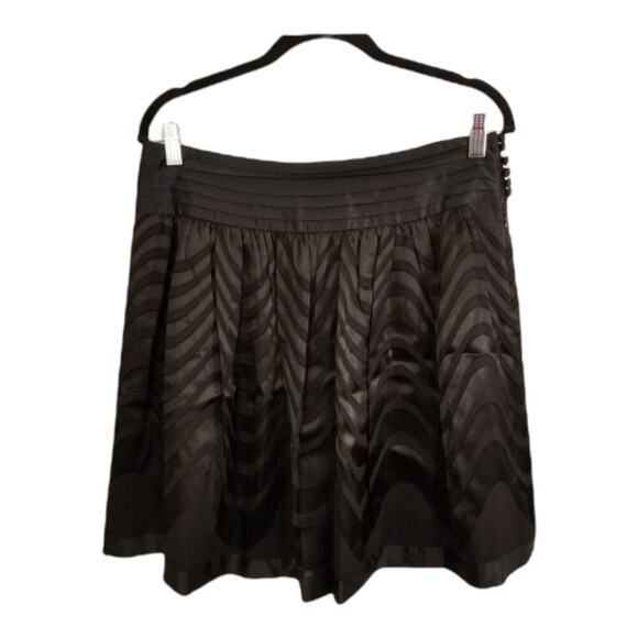 BCBG MaxAzria Black Silk Mini‎ Skirt Size 6 - Picture 1 of 9